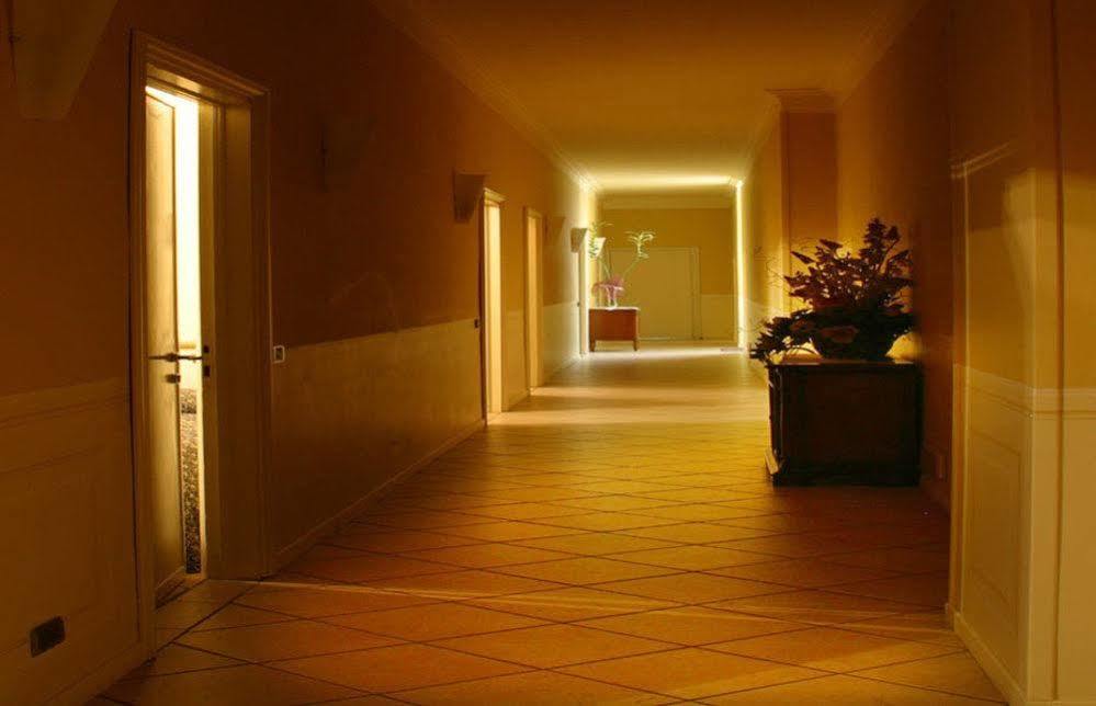 Hotel Sullivan Ponte San Marco Esterno foto
